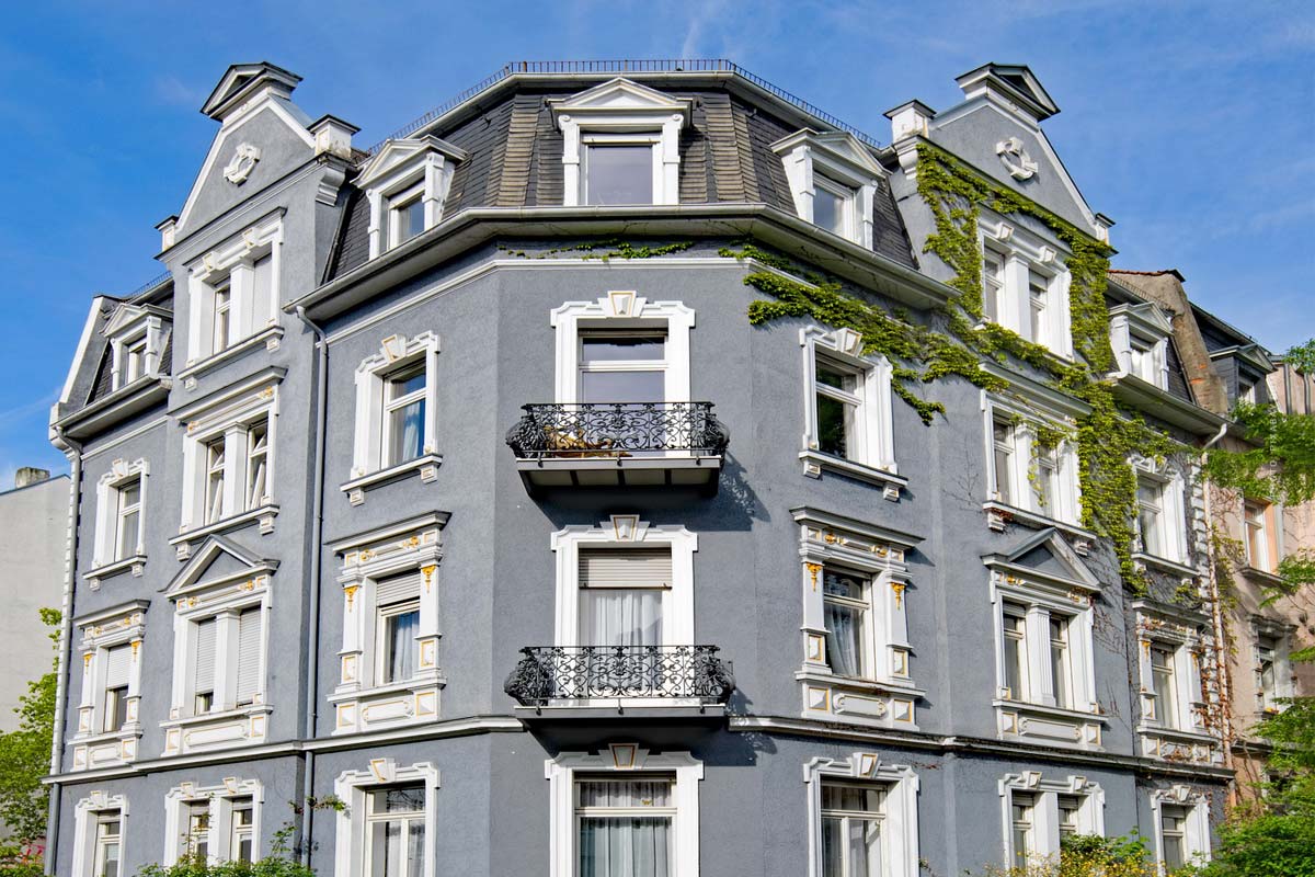 Hybride Verwaltung, Kleines Mehrfamilienhaus