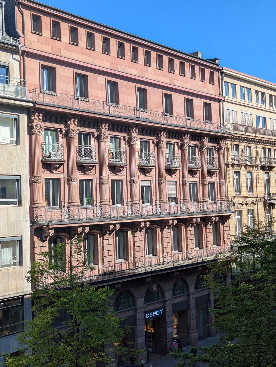Gründerzeitgebäude in Frankfurt, WEG-Verwaltung